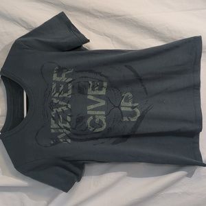 Sevenly | Never Give Up T-shirt Short Sleeve Hazy Blue Grey | XL